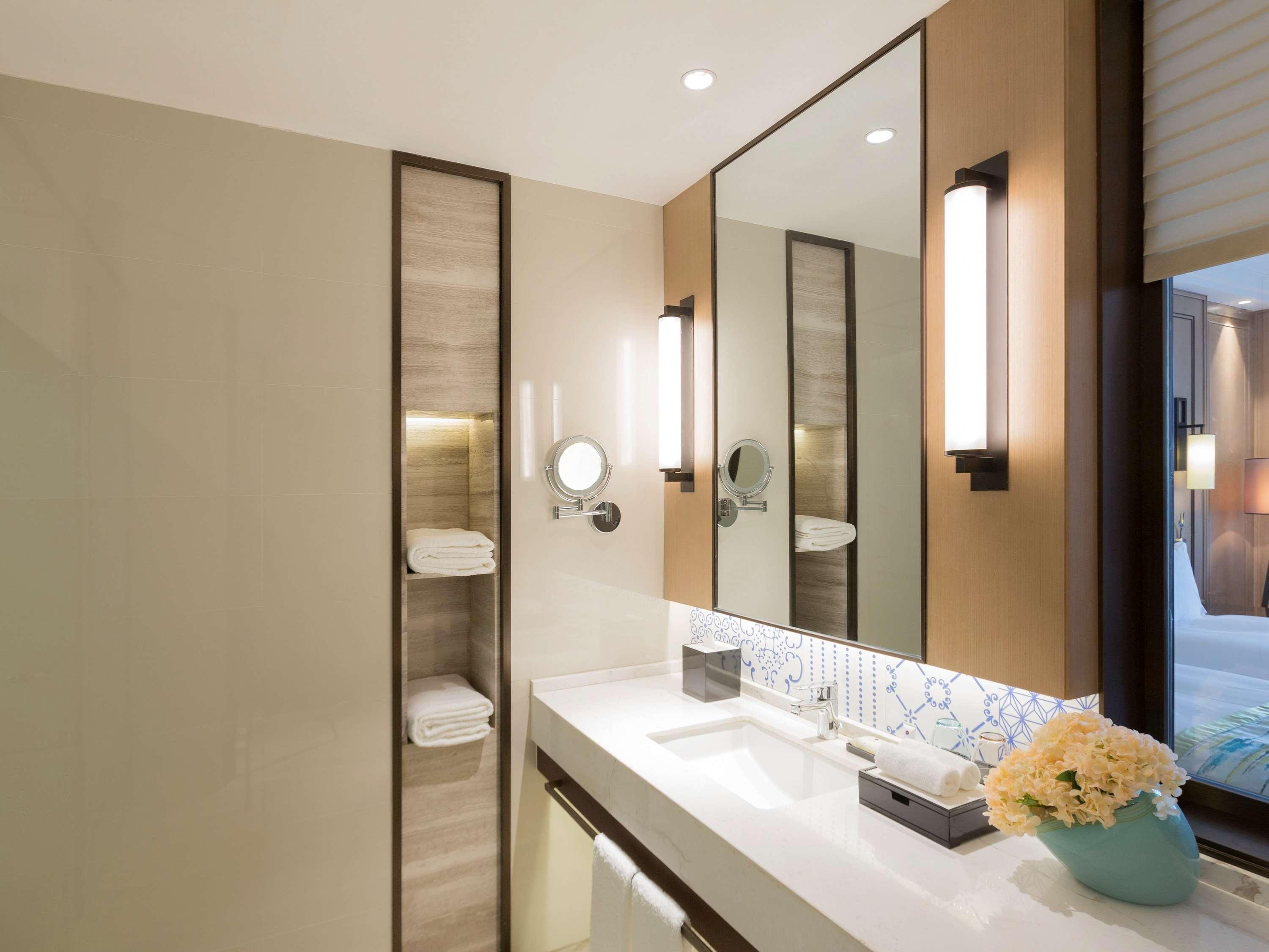 Grand Mercure Zhengzhou West Екстериор снимка