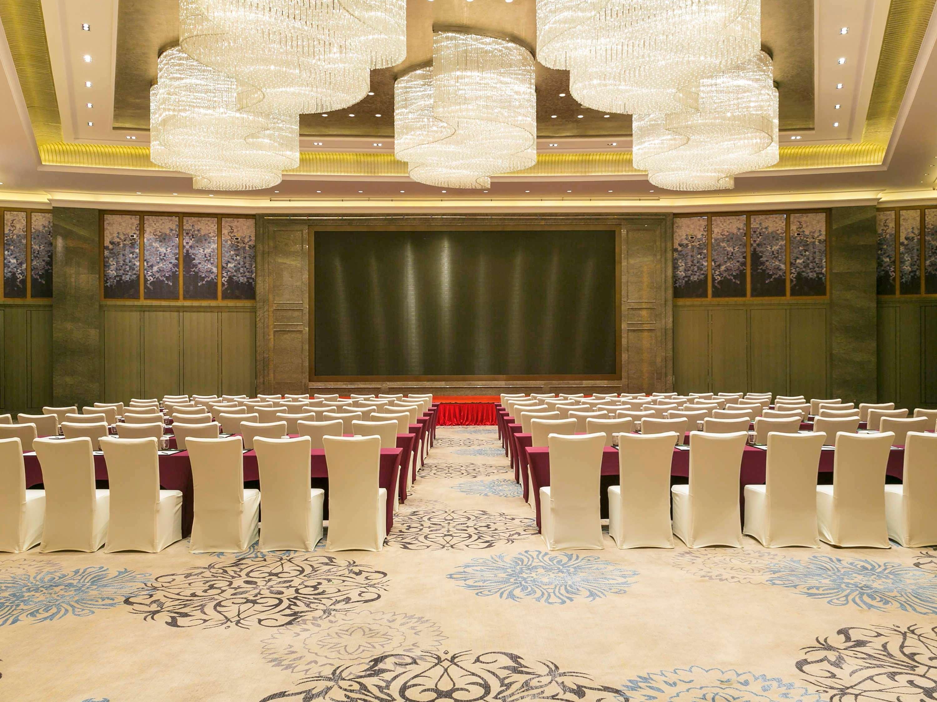 Grand Mercure Zhengzhou West Екстериор снимка