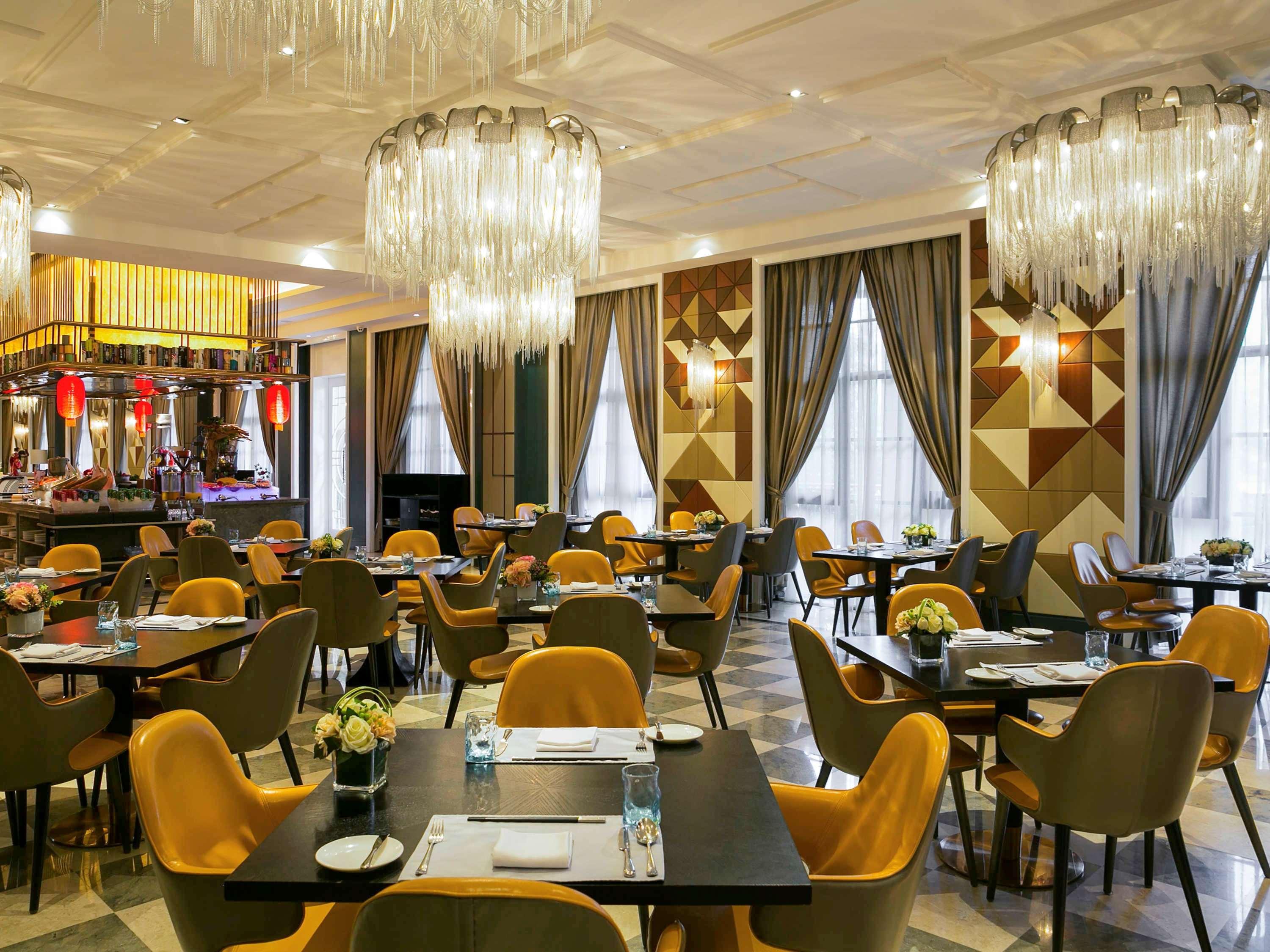 Grand Mercure Zhengzhou West Екстериор снимка