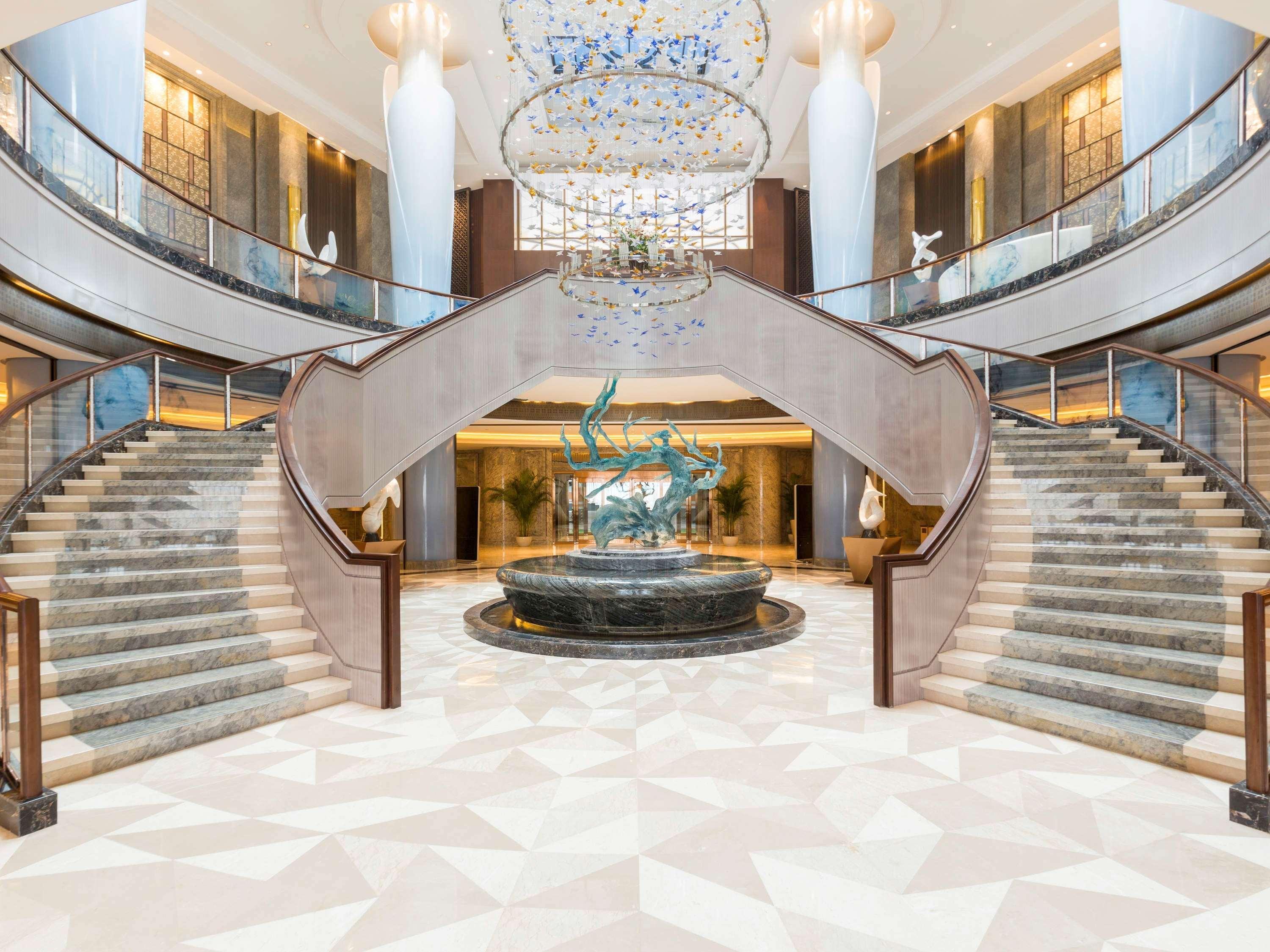 Grand Mercure Zhengzhou West Екстериор снимка