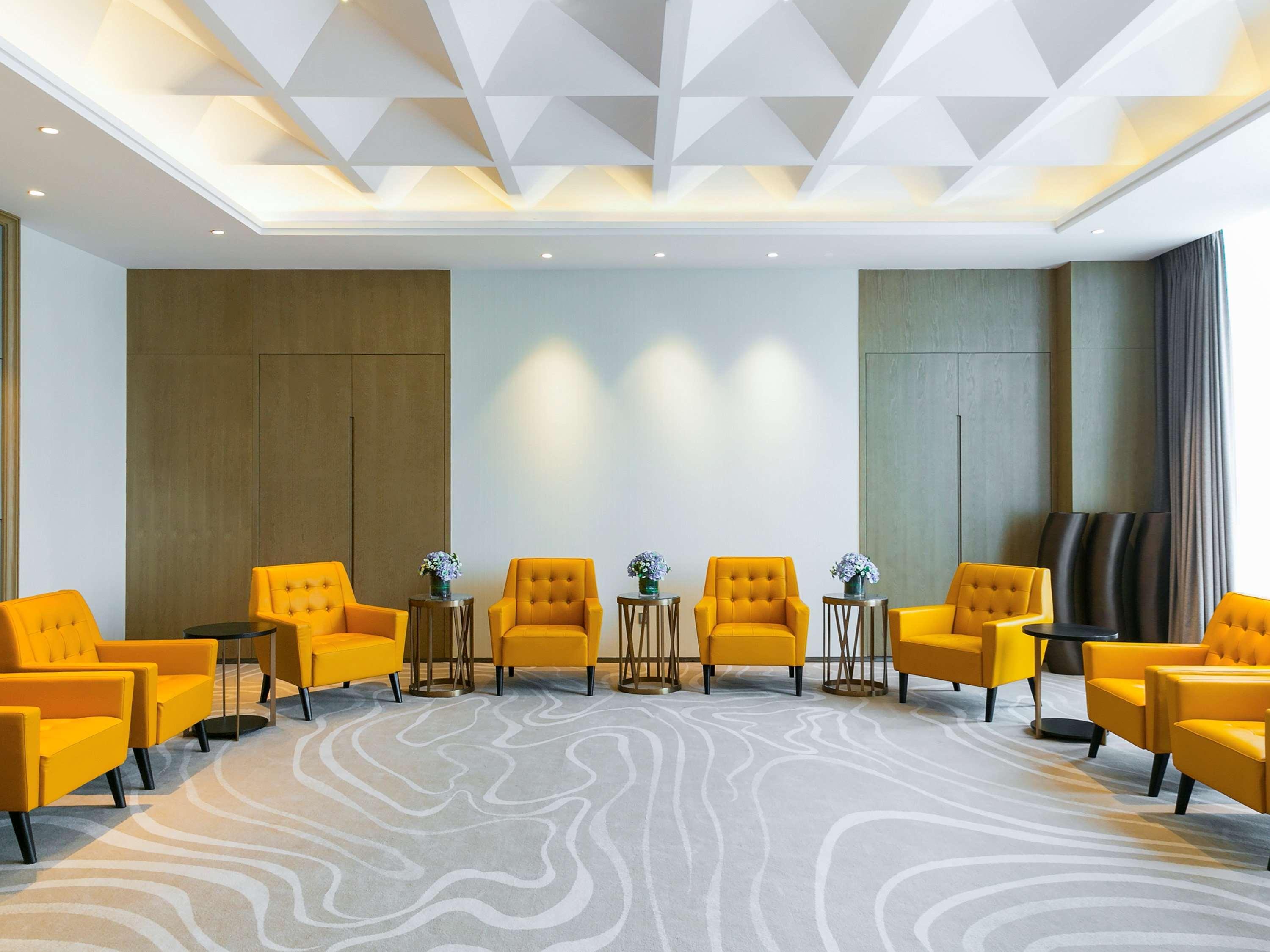 Grand Mercure Zhengzhou West Екстериор снимка