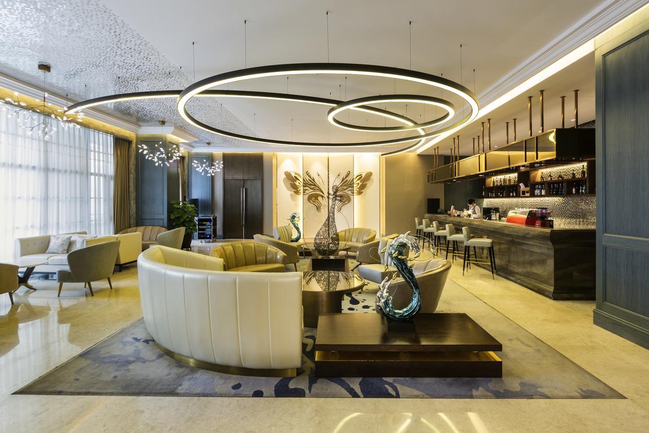 Grand Mercure Zhengzhou West Екстериор снимка