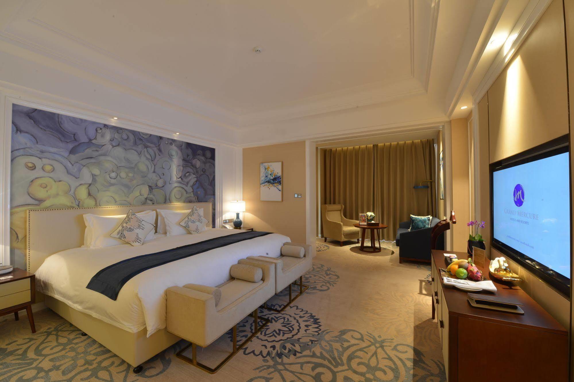 Grand Mercure Zhengzhou West Екстериор снимка